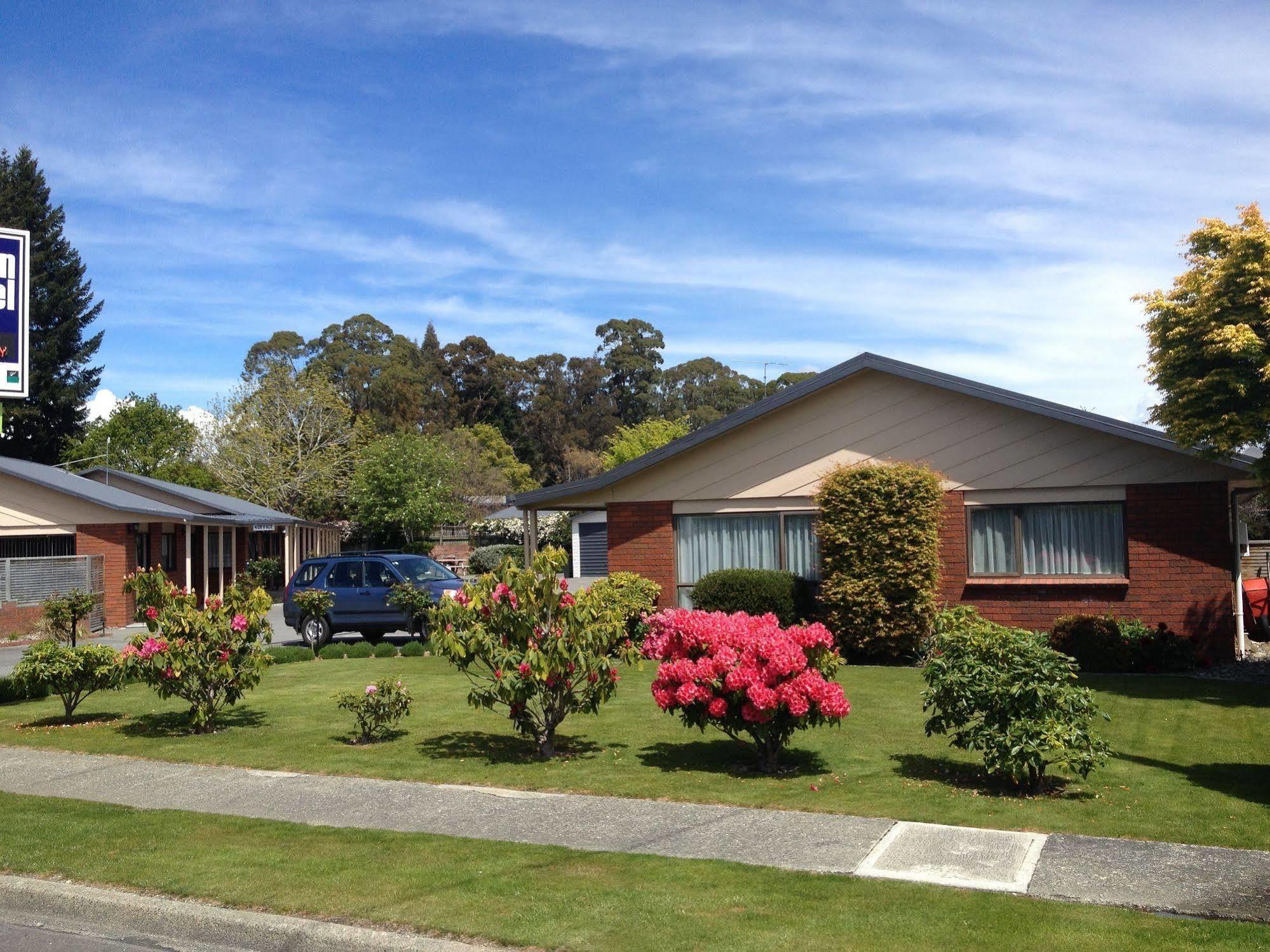 Arran Motel Te Anau Exteriér fotografie